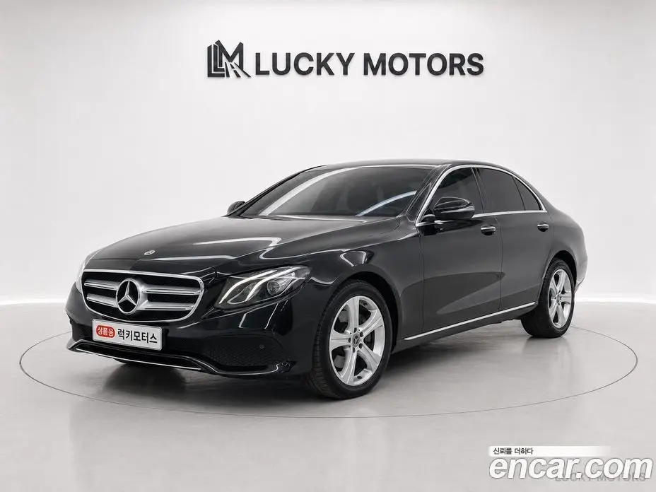 Mercedes-Benz E-Class 2018 2.0 автомат (гидро), фото 1 Mercedes-Benz E-Class 2018 2.0 автомат (гидро), фото 1