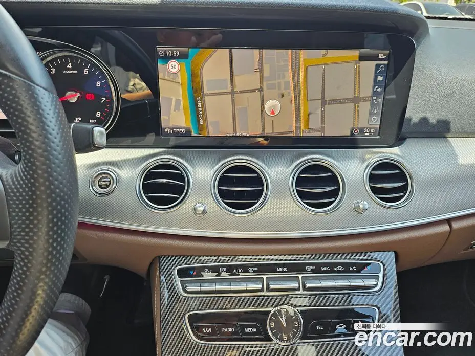 Mercedes-Benz E-Class 2018 2.0 автомат (гидро), фото 13 Mercedes-Benz E-Class 2018 2.0 автомат (гидро), фото 13