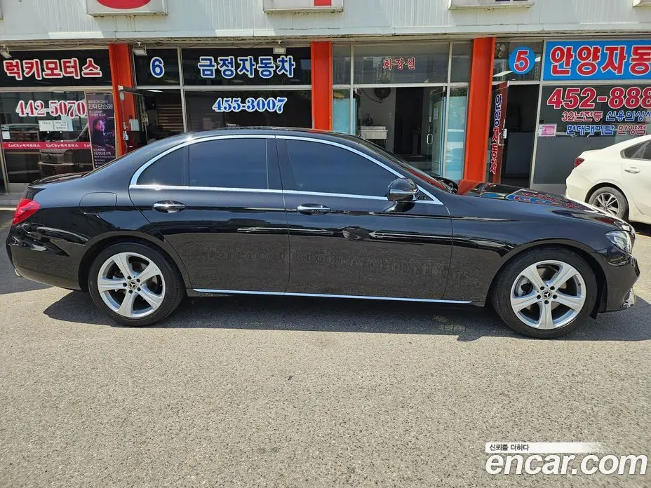 Mercedes-Benz E-Class 2018 2.0 автомат (гидро), фото 6 Mercedes-Benz E-Class 2018 2.0 автомат (гидро), фото 6