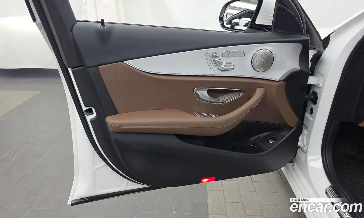 Mercedes-Benz E-Class 2020 2.0 автомат (гидро), фото 14