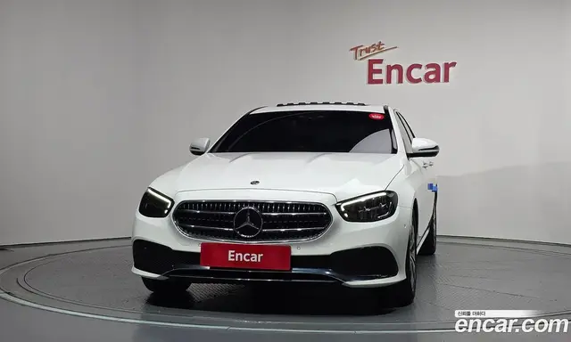 Mercedes-Benz E-Class 2020 2.0 автомат (гидро), миниатюра 3