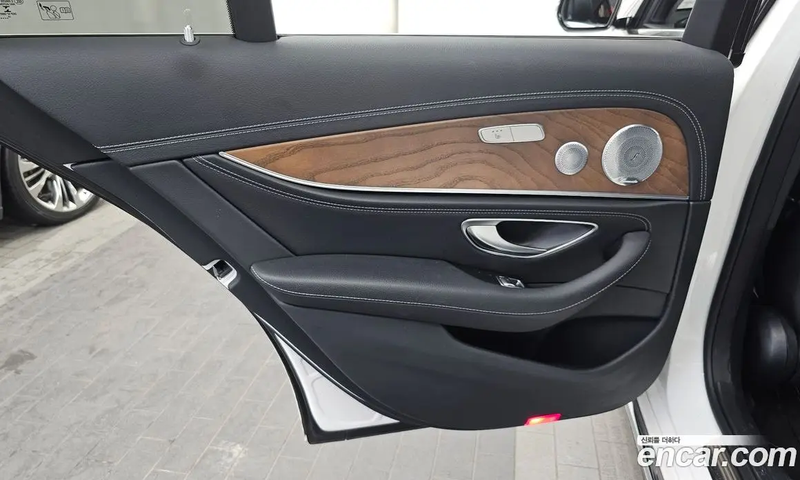 Mercedes-Benz E-Class 2020 2.0 автомат (гидро), фото 15