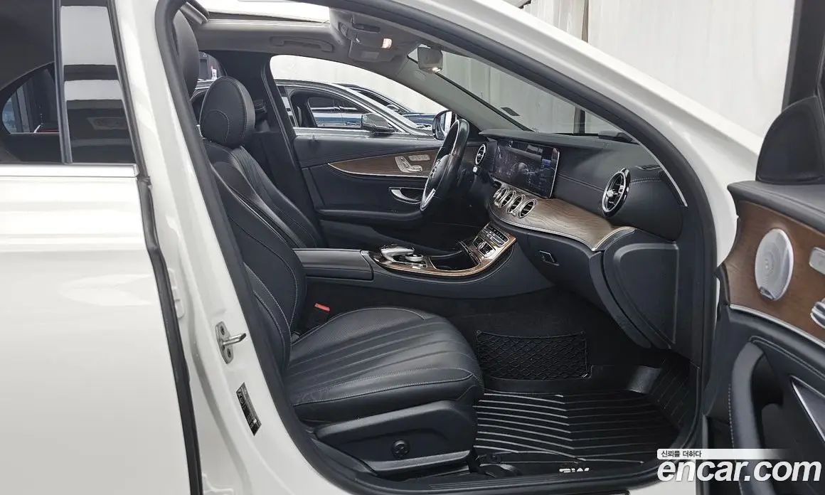 Mercedes-Benz E-Class 2020 2.0 автомат (гидро), фото 17
