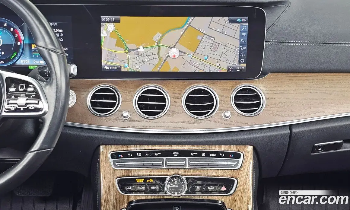 Mercedes-Benz E-Class 2020 2.0 автомат (гидро), фото 20