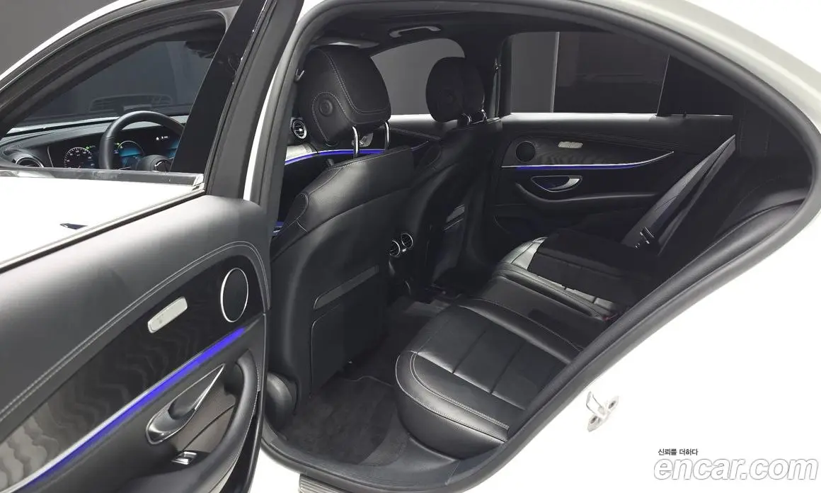 Mercedes-Benz E-Class 2022 2.0 автомат (гидро), фото 18