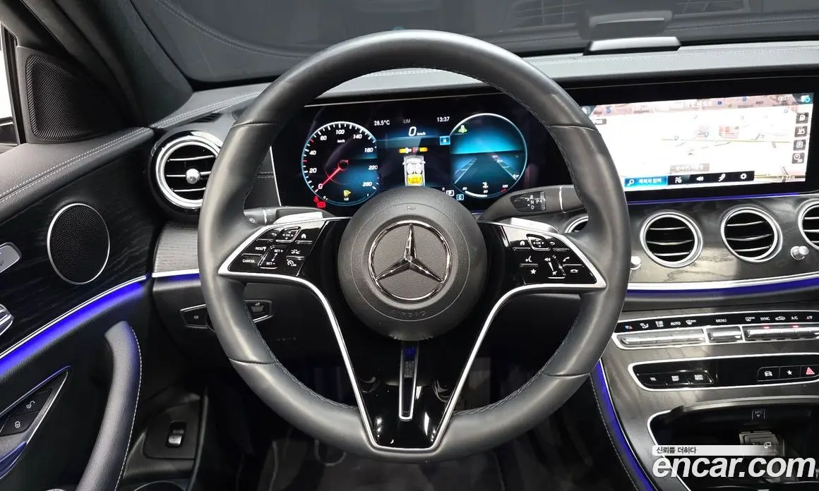 Mercedes-Benz E-Class 2022 2.0 автомат (гидро), фото 19