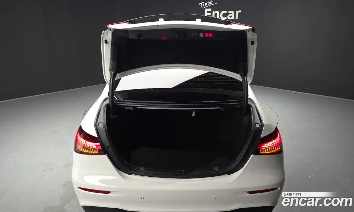 Mercedes-Benz E-Class 2022 2.0 автомат (гидро), фото 26