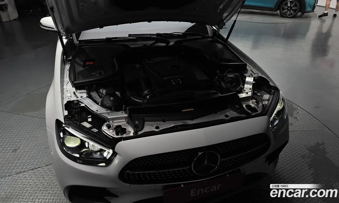 Mercedes-Benz E-Class 2022 2.0 автомат (гидро), фото 6