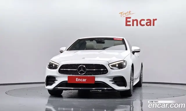 Mercedes-Benz E-Class 2023 3.0 автомат (гидро), миниатюра 2