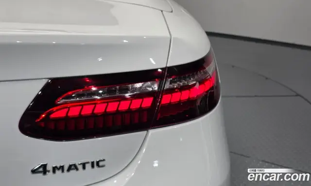 Mercedes-Benz E-Class 2023 3.0 автомат (гидро), миниатюра 8