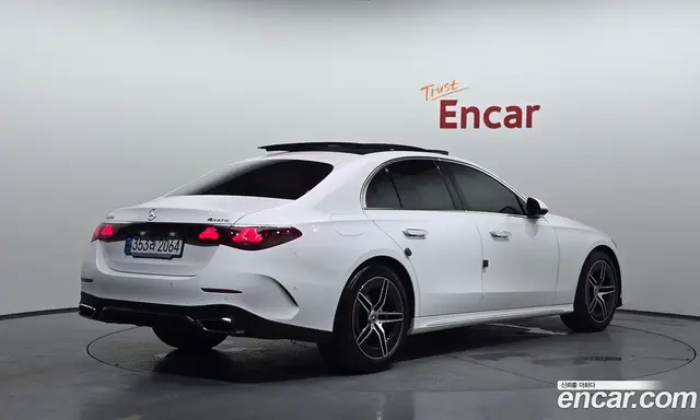 Mercedes-Benz E-Class 2024 2.0 автомат (гидро), миниатюра 2