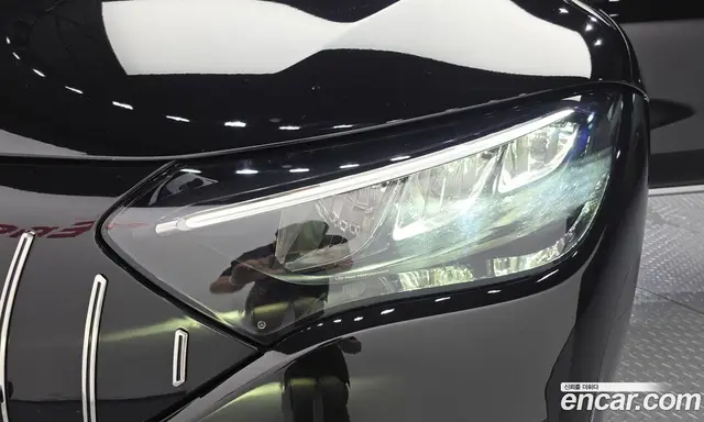 Mercedes-Benz EQE 2023 0.3 автомат (гидро), миниатюра 8
