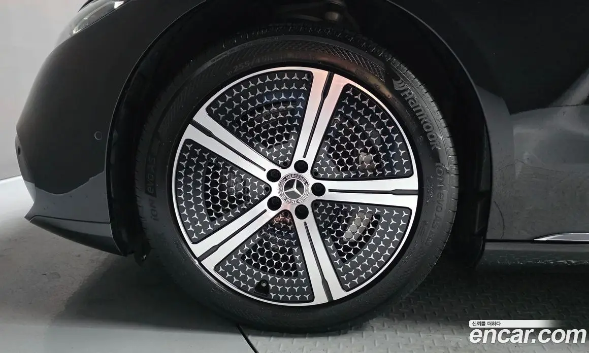 Mercedes-Benz EQS 2022 0.3 автомат (гидро), фото 5