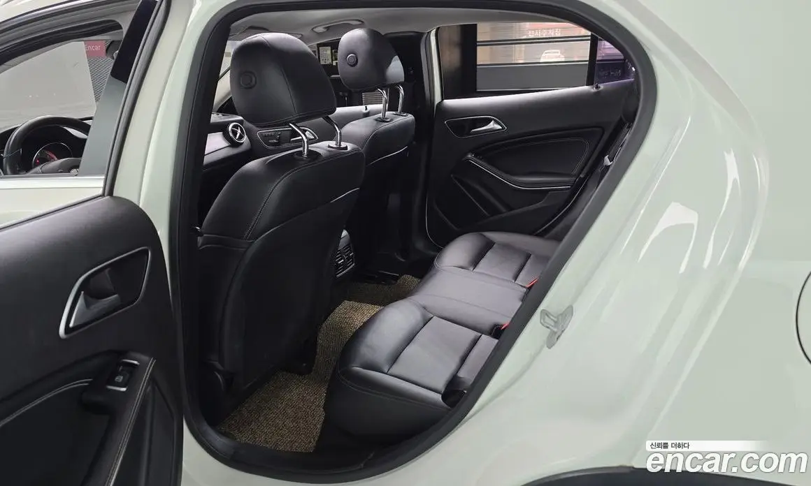 Mercedes-Benz GLA-Class 2016 2.1 автомат (гидро), фото 11