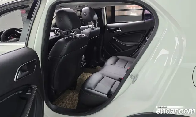 Mercedes-Benz GLA-Class 2016 2.1 автомат (гидро), миниатюра 11