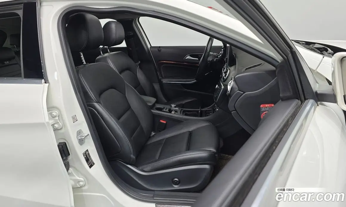 Mercedes-Benz GLA-Class 2016 2.1 автомат (гидро), фото 12