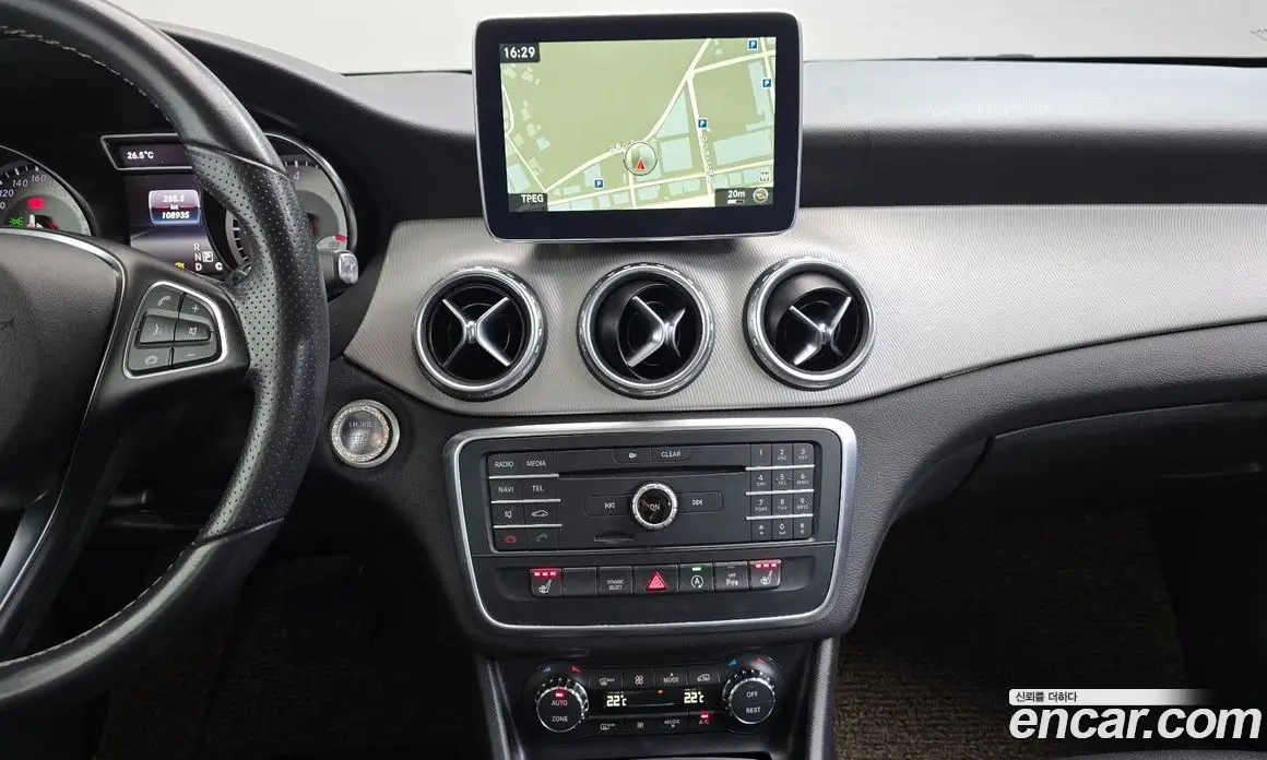 Mercedes-Benz GLA-Class 2016 2.1 автомат (гидро), фото 16