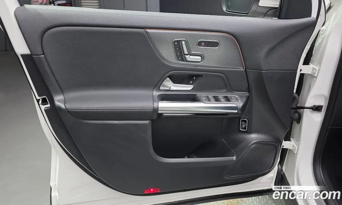 Mercedes-Benz GLA-Class 2021 2.0 автомат (гидро), фото 13