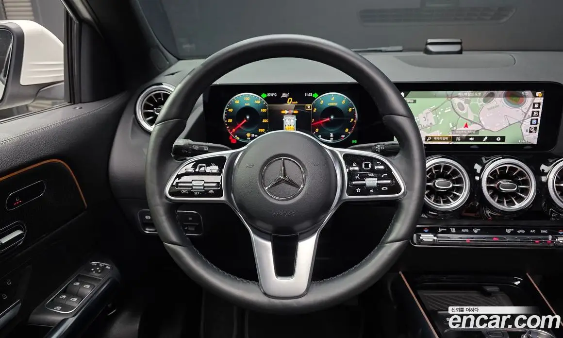 Mercedes-Benz GLA-Class 2021 2.0 автомат (гидро), фото 18