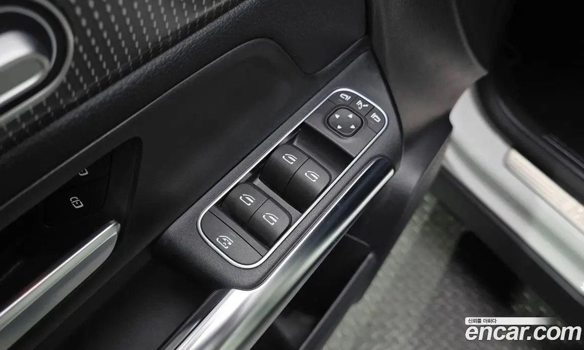 Mercedes-Benz GLA-Class 2021 2.0 автомат (гидро), фото 27
