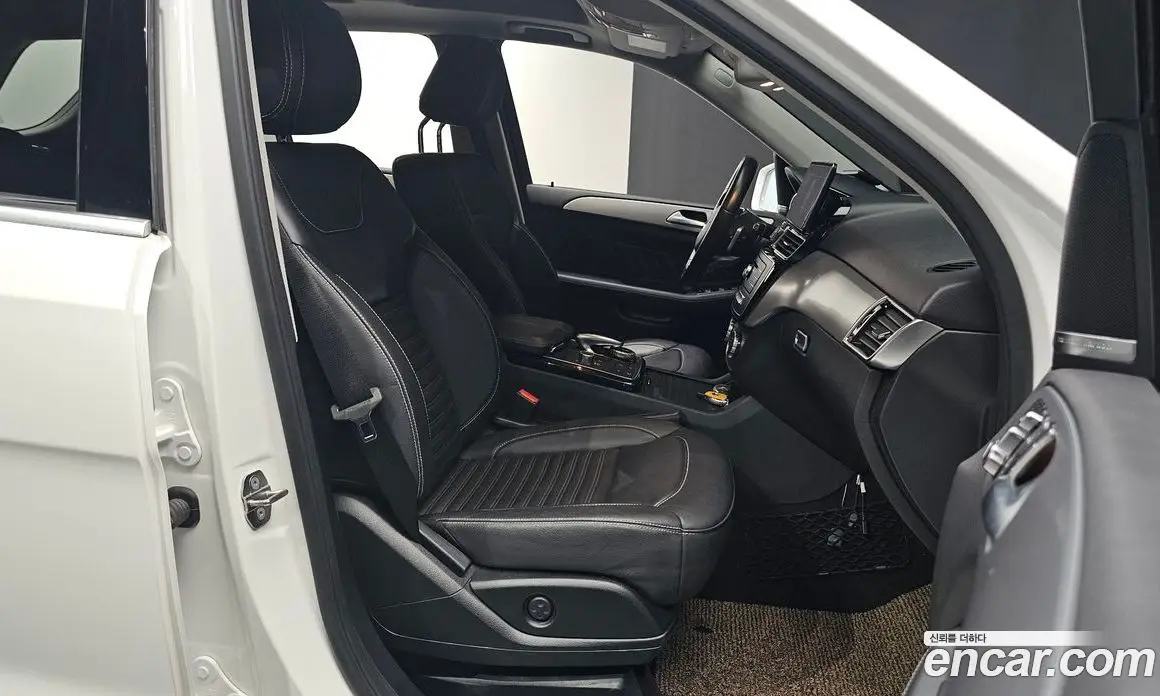 Mercedes-Benz GLE-Class 2018 3.0 автомат (гидро), фото 13