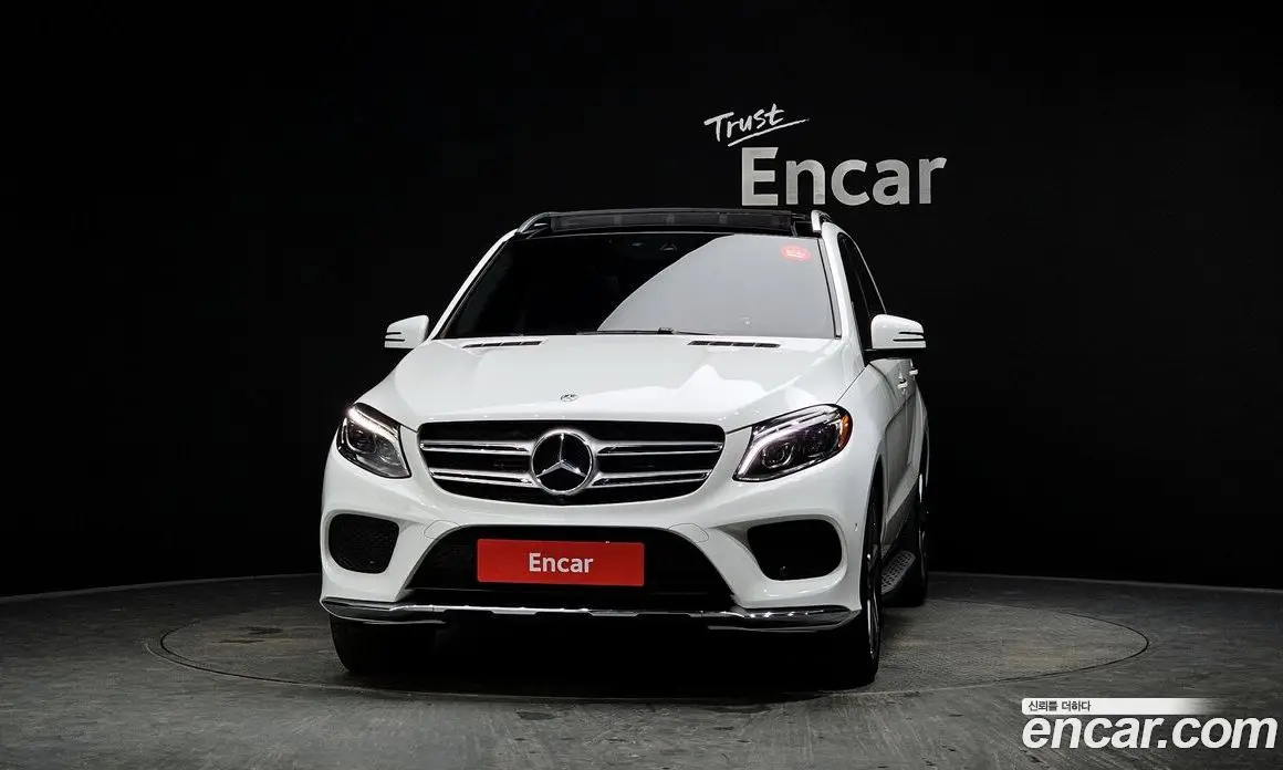 Mercedes-Benz GLE-Class 2018 3.0 автомат (гидро), фото 3