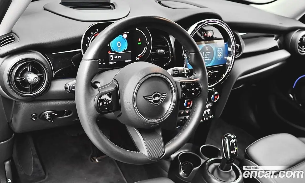 Mini Cooper 2023 1.5 автомат (гидро), фото 15