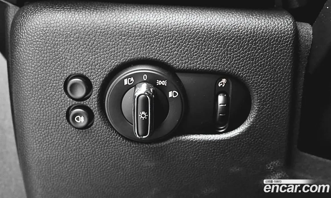 Mini Cooper 2023 1.5 автомат (гидро), фото 17