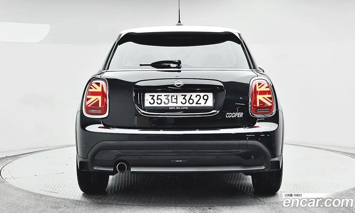 Mini Cooper 2023 1.5 автомат (гидро), фото 3