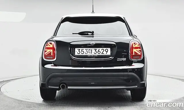 Mini Cooper 2023 1.5 автомат (гидро), миниатюра 3