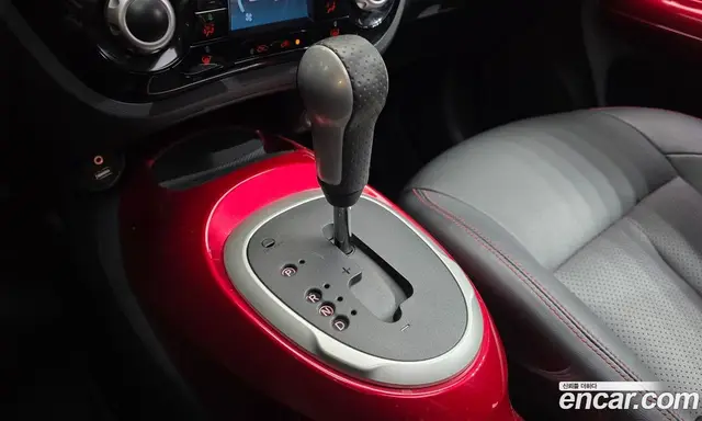 Nissan Juke 2015 1.6 автомат (гидро), миниатюра 11