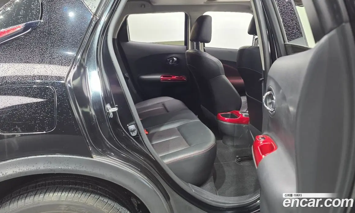 Nissan Juke 2015 1.6 автомат (гидро), фото 16