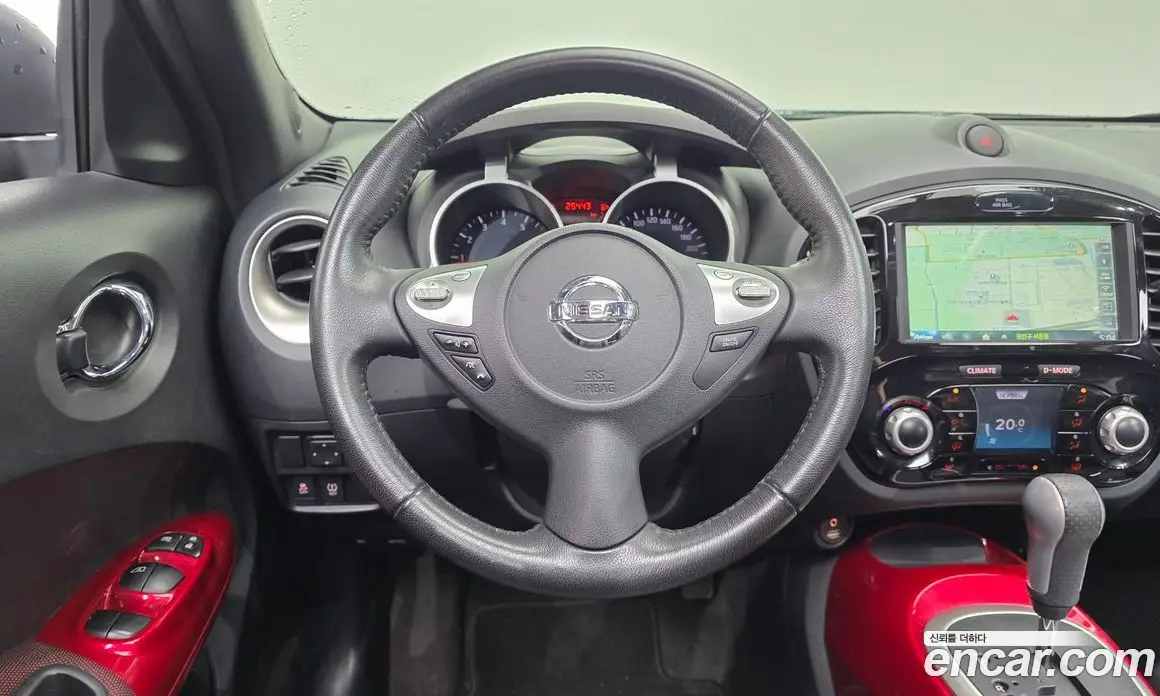 Nissan Juke 2015 1.6 автомат (гидро), фото 20