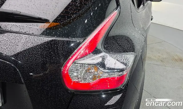 Nissan Juke 2015 1.6 автомат (гидро), миниатюра 8
