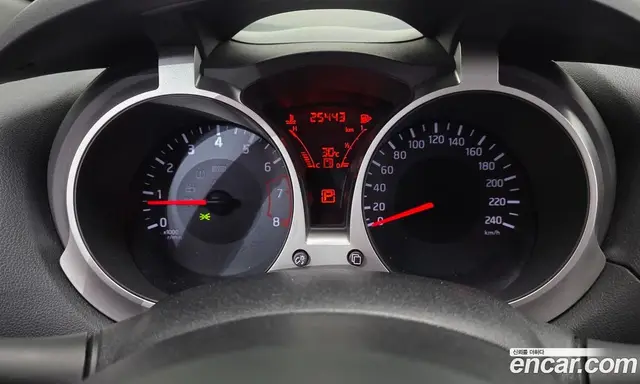Nissan Juke 2015 1.6 автомат (гидро), миниатюра 10