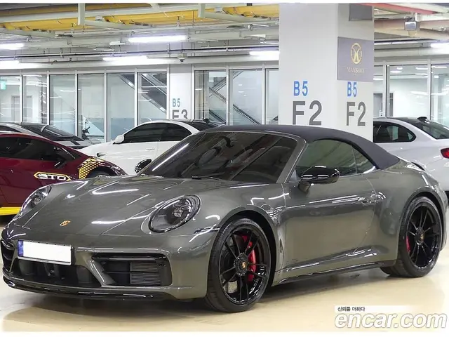 Porsche 911, 2022, 17 835 км