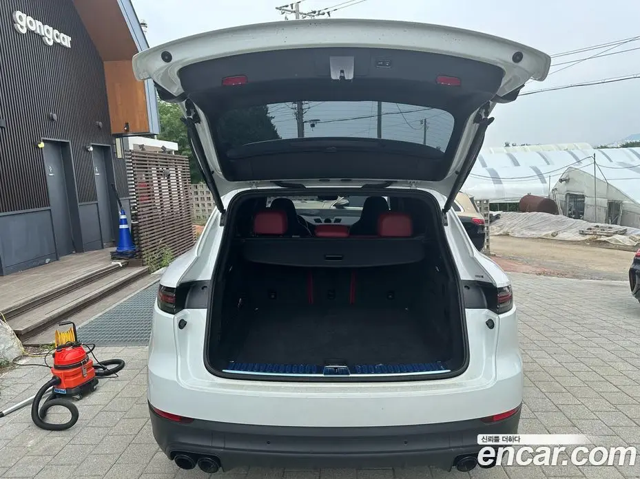 Porsche Cayenne 2023 3.0 автомат (гидро), фото 16