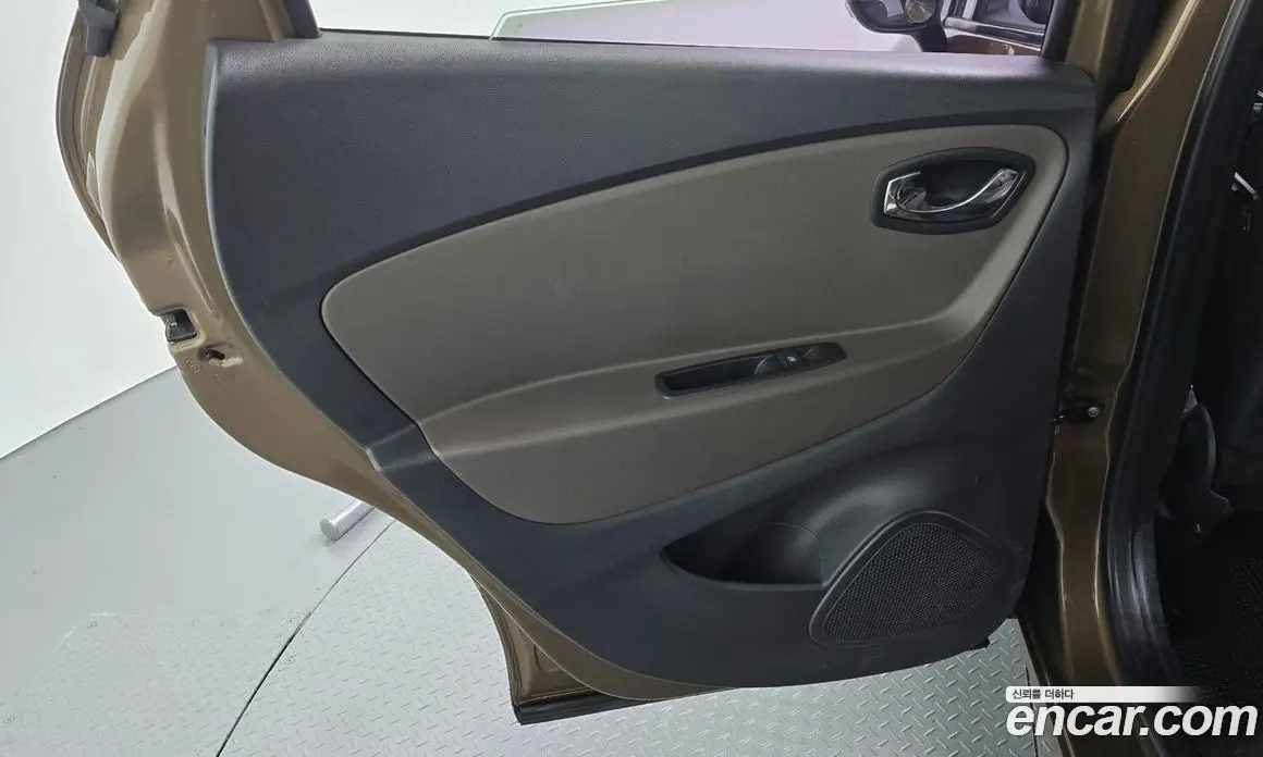 Renault (Samsung) QM3 2017 1.5 автомат (гидро), фото 15