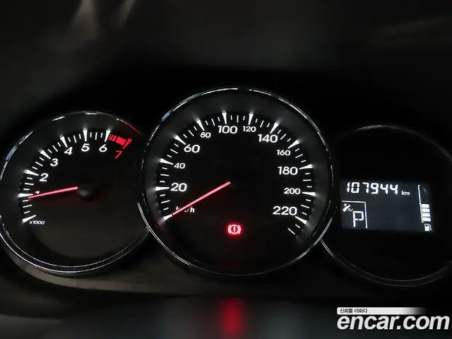 Renault (Samsung) SM3 2009 1.6 автомат (гидро), миниатюра 8