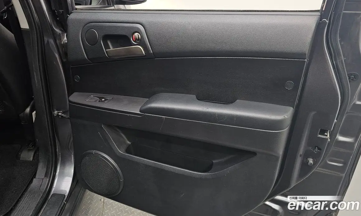 SsangYong Korando 2012 2.0 автомат (гидро), фото 15