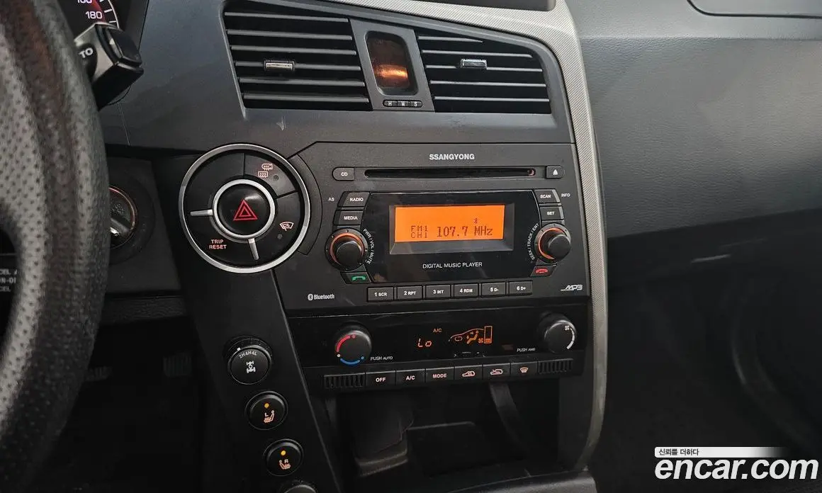 SsangYong Korando 2012 2.0 автомат (гидро), фото 20