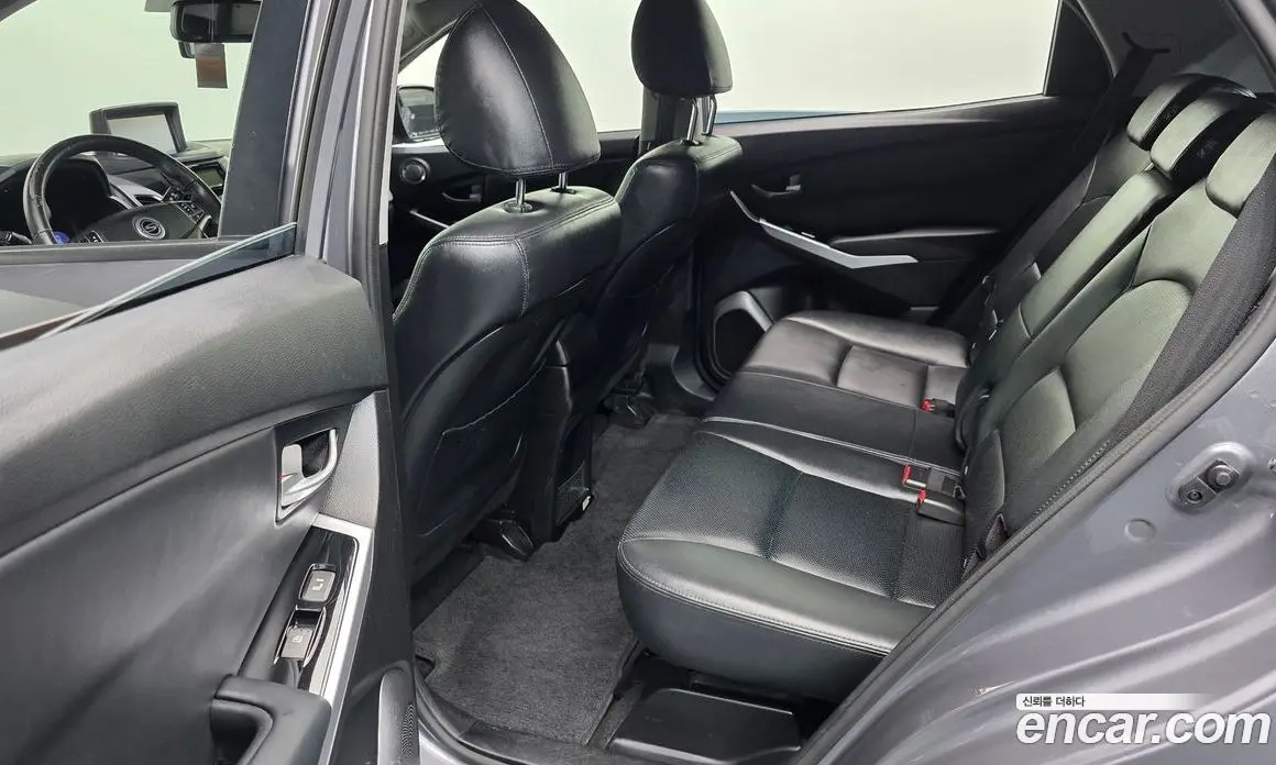 SsangYong Korando 2014 2.0 автомат (гидро), фото 18