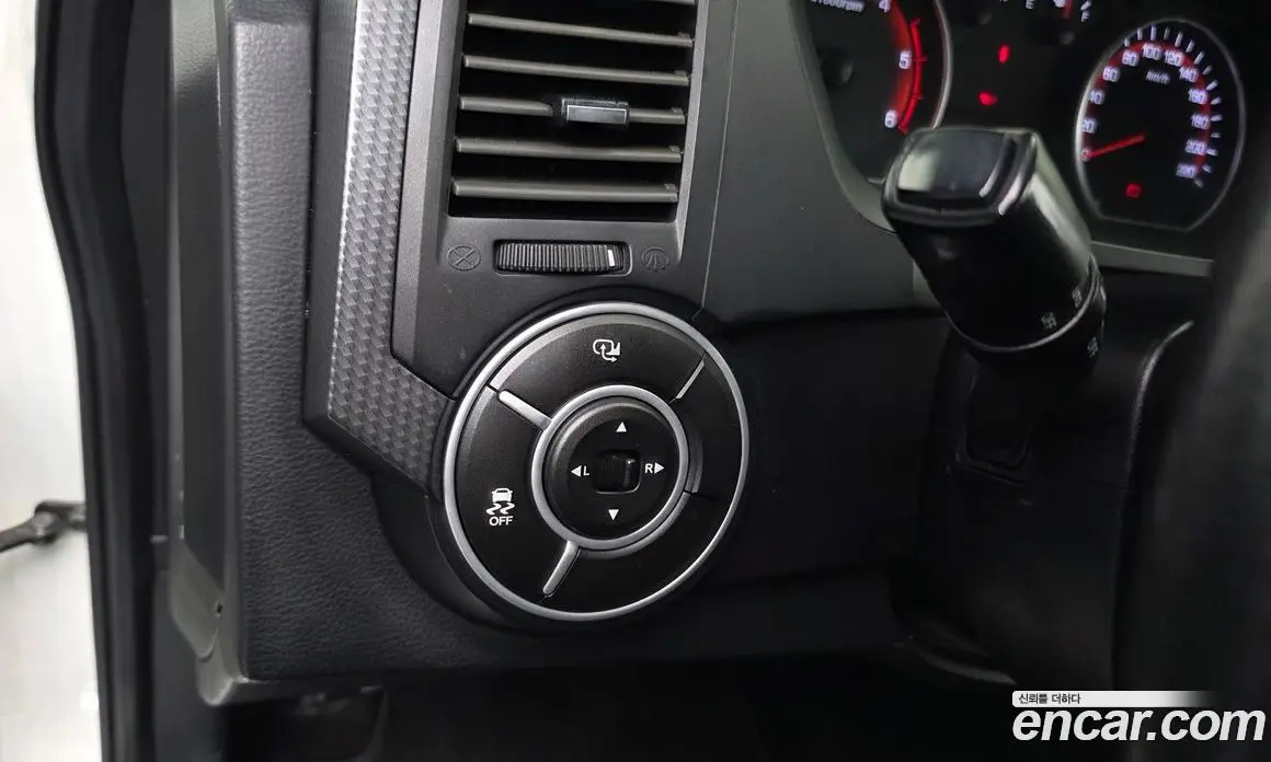 SsangYong Korando 2014 2.0 автомат (гидро), фото 14