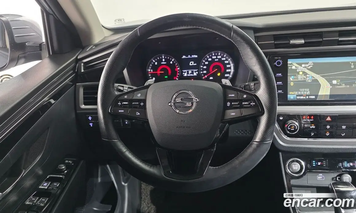 SsangYong Korando 2019 1.6 автомат (гидро), фото 13