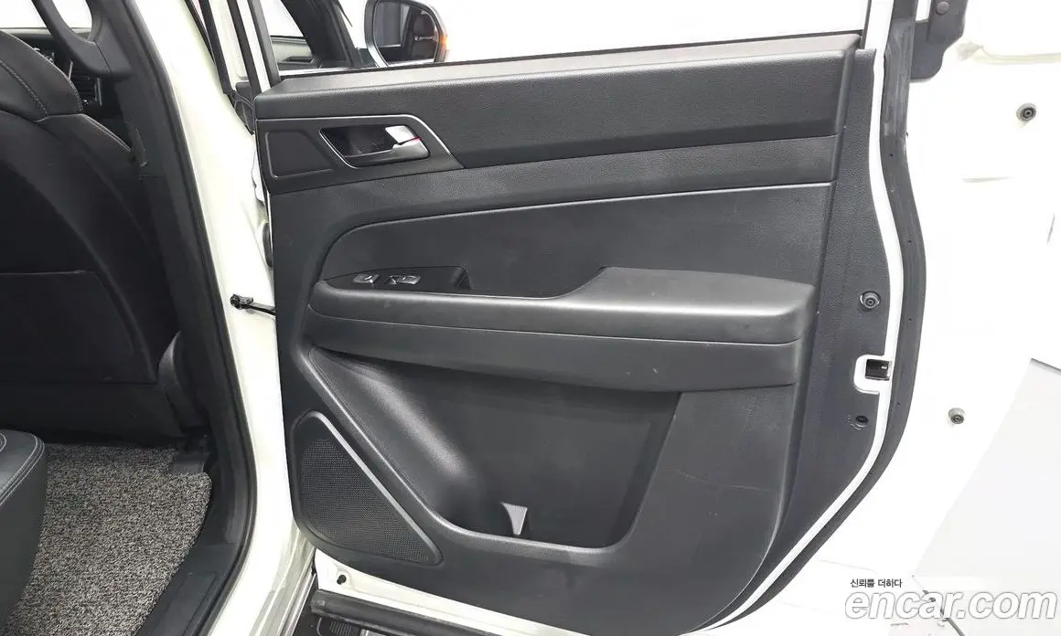 SsangYong Rexton 2023 2.2 автомат (гидро), фото 15
