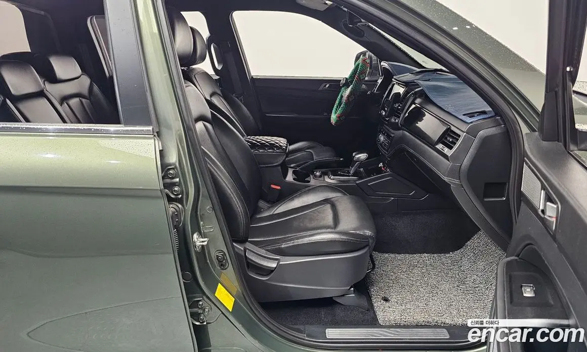 SsangYong Rexton 2023 2.2 автомат (гидро), фото 15