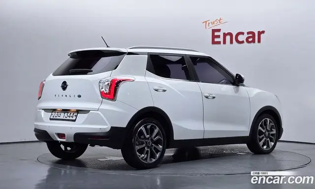 SsangYong TIBOLI 2015 1.6 автомат (гидро), миниатюра 2
