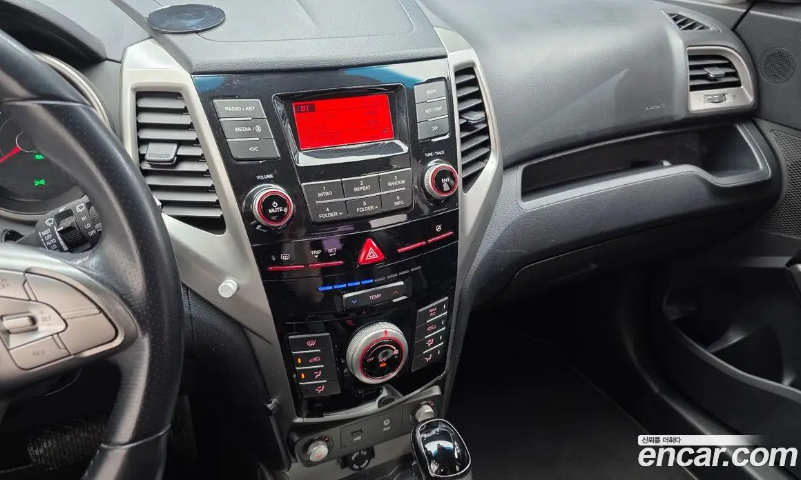 SsangYong TIBOLI 2015 1.6 автомат (гидро), фото 14