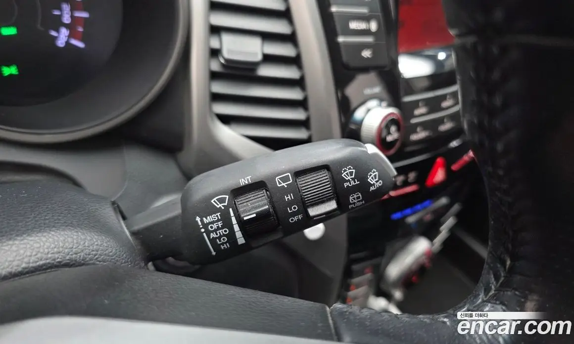 SsangYong TIBOLI 2015 1.6 автомат (гидро), фото 16
