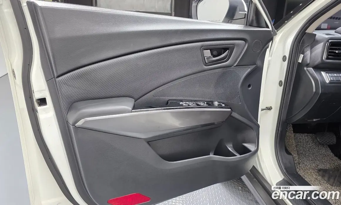 SsangYong TIBOLI 2020 1.5 автомат (гидро), фото 13